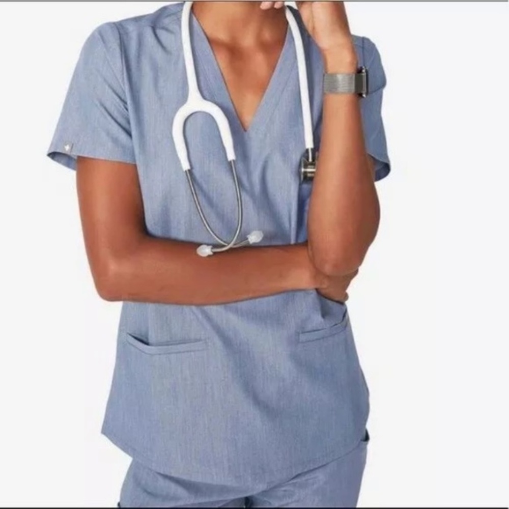 NWT FIGS Casma Scrub Top